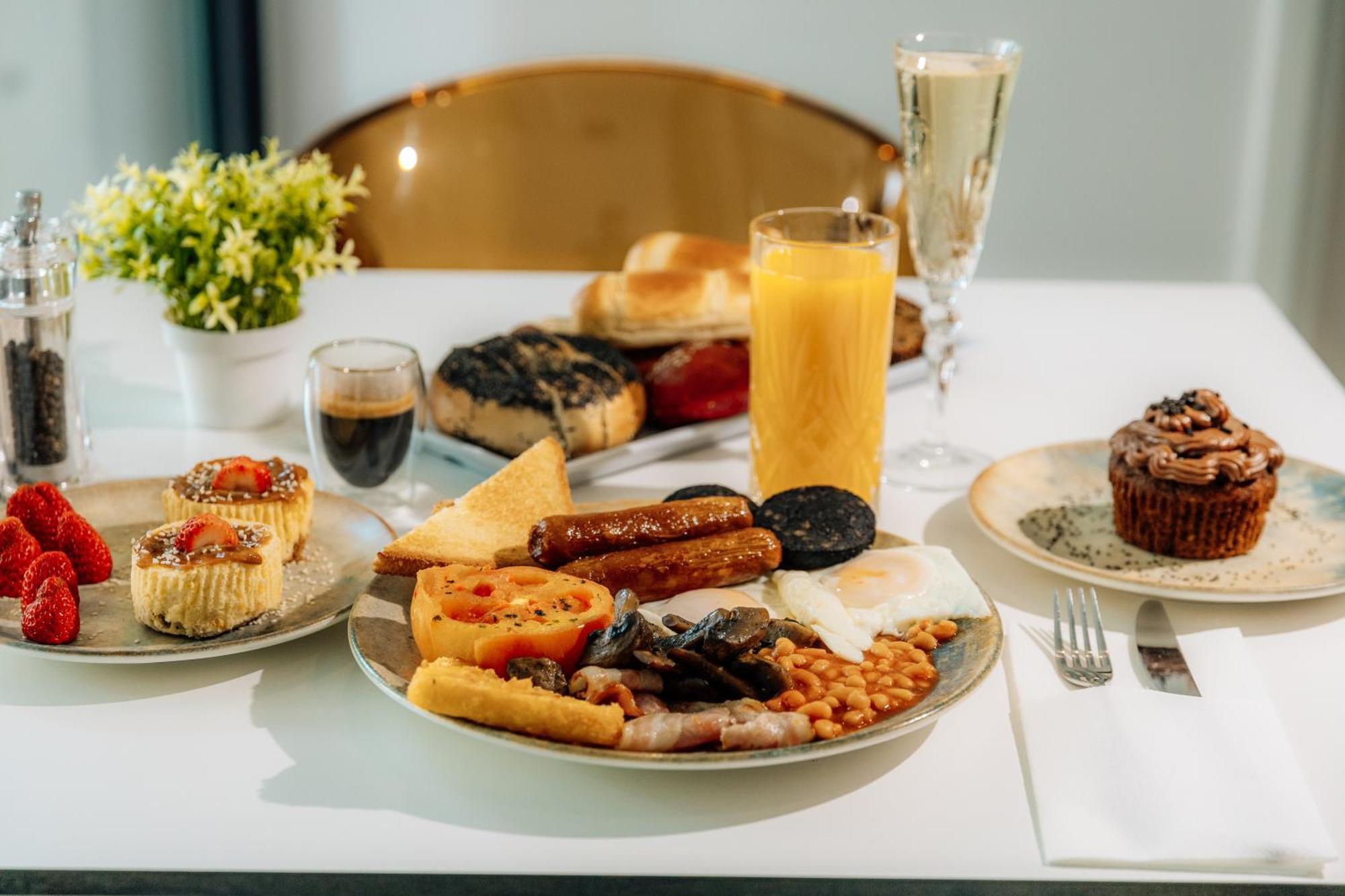 Regency Boutique Hotel Holiday Suites Πάφος Εξωτερικό φωτογραφία